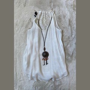 White tank top blouse